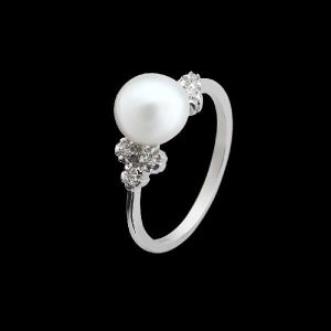 Pearly Love Ring