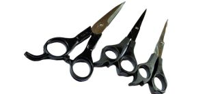 HAIR CUTTING SCISSORS (PLASTIC HANDLE)