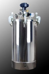 Stainless Steel Pressure Feed Containers