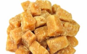 Yellow Jaggery Small Cubes
