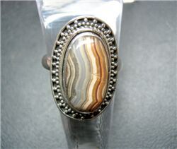 CRAZY LACE AGATE CABOCHON RING