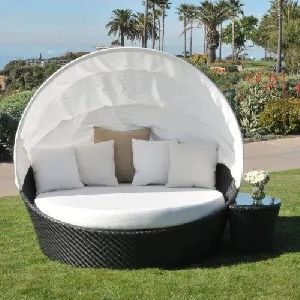 Rattan Outdoor Daybed