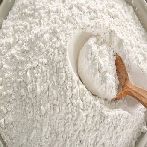 white maida flour