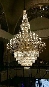 Glass Maharaja Chandelier, For Banquet Halls, Hotel, Restaurant, Feature : Attractive Designs, Dust Proof