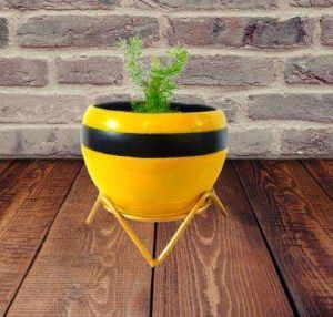 Apple Enameled Pot with Stand