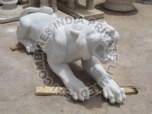 GROWLING WHITE MARBLE LION STATUE