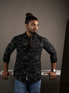 Classical Fit Black Triangle Shirt