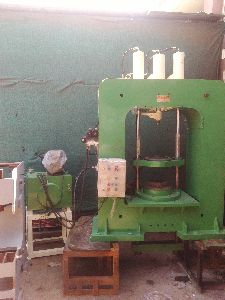Aluminium Moulding Hydraulic Press Machine