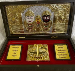 999 Silver Gods Jagannath ji Double Charan Paduka Momento with Natural Fragrance