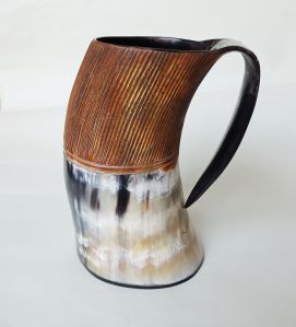 Horn mug with curved burn 1 ltr