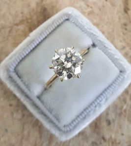 Radiant Cut Gold Diamond Engagement Ring