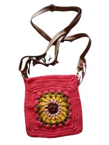 crochet woman bag