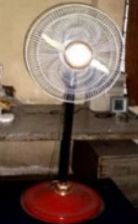 Pedestal Solar Fan