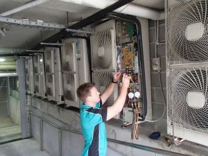 VRV Air Conditioner Maintenance Services