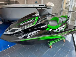 2021 Kawasaki Ultra 310LX jet ski
