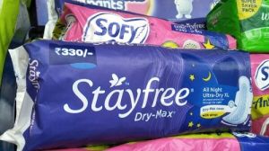 Stayfree Secure X-Large Ultra Thin Dry Cover Sanitary Pads For Women With Wings, (Pack of 40)