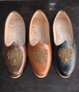simple leather soft loafers