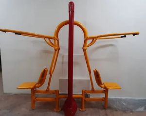 Shoulder Press Machine