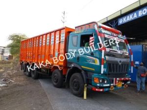 Mahindra Blazo Truck