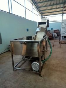 Fruits And Vegetable Conveyor Washer