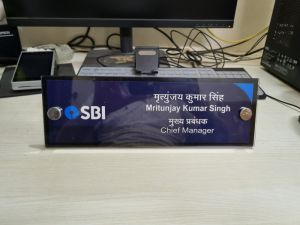 Sbi Acrylic L type sandwich name plate