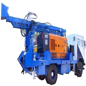 Truck Mounted Portable Hydraulic Water Well Rotary Cum DTH Drilling Rig for Sale