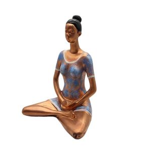 Yoga Lady Idol