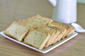 Crispy Jeera Toast, For Eating Purpose, Taste : Sweet