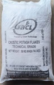 caustic potash flakes