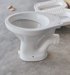 Ceramic Italian Water Closet