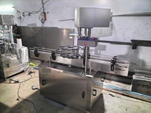 Automatic Screw Capping Machine