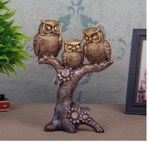 Decorative Resin Owl Family Sitting On Tree Showpiece