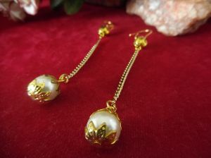 Golden Oxidized Earrings With Delicate Chain