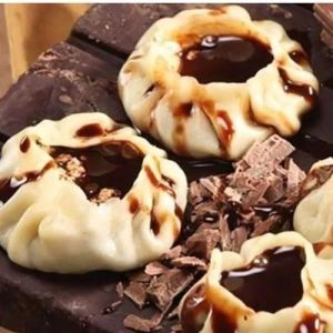 Frozen Chocolate Momos