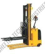 Fully Electric Stacker