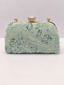 Embroidery Green Velvet Clutch Bag, Closure Type : Zipper