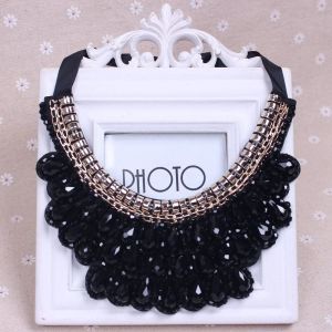 Aegte Love For Black Sparkling Statement Necklace