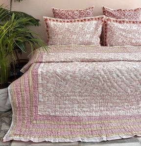 Hand Block Floral Printed Double Bed Quilt With Pillow Covers