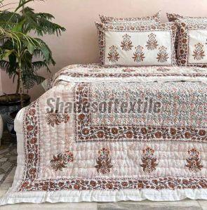 Indian Reversible Double Bed Quilt With Pillow Covers