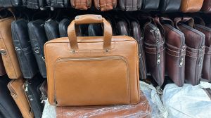 Plain Leather Office Bag, Gender : Men