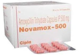 Amoxicillin 500mg Capsule, Packaging Type : Strips