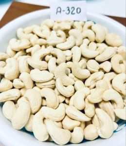 A320 Plain Cashew Nuts