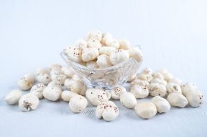 Popped Lotus Seeds, Color : Creamy