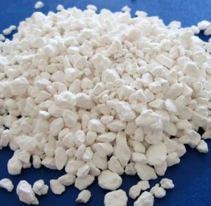 Calcium Chloride Lumps 99%, Grade Standard : Industrial Grade