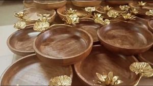 Polished Decorative Wooden Serving Bowl, Color : Brown For Gift Purpose, Hotel, Home