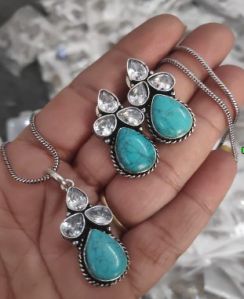 Ladies Blue Stone Silver Pendant Set