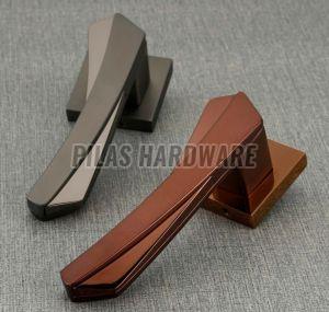 Polished Doriyo Lever Door Handle Modern