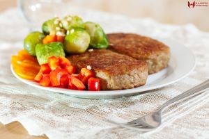 Frozen Veg Burger Patty, Color : Brownish For Human Consumption