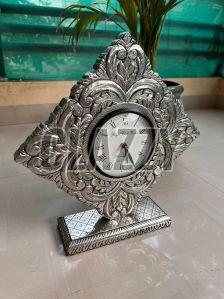 Battery German Silver Table Clock, Display Type : Analog