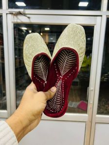 Zari Thread Punjabi Jutti